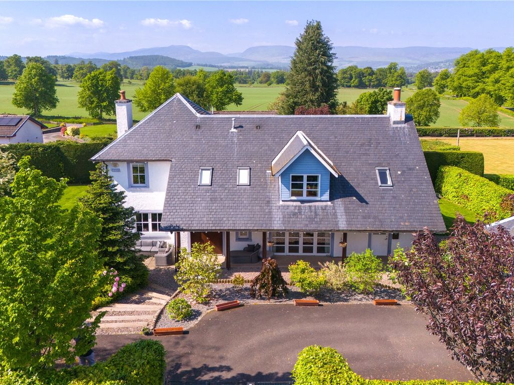 4 bed detached house for sale in Martin Gardens, Muthill, Crieff, Perth