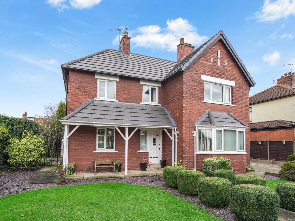 Fearnville Place, Leeds, West Yorkshire LS8