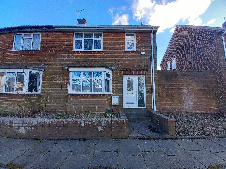 2 bed semidetached house to rent in High Street, HoughtonLeSpring