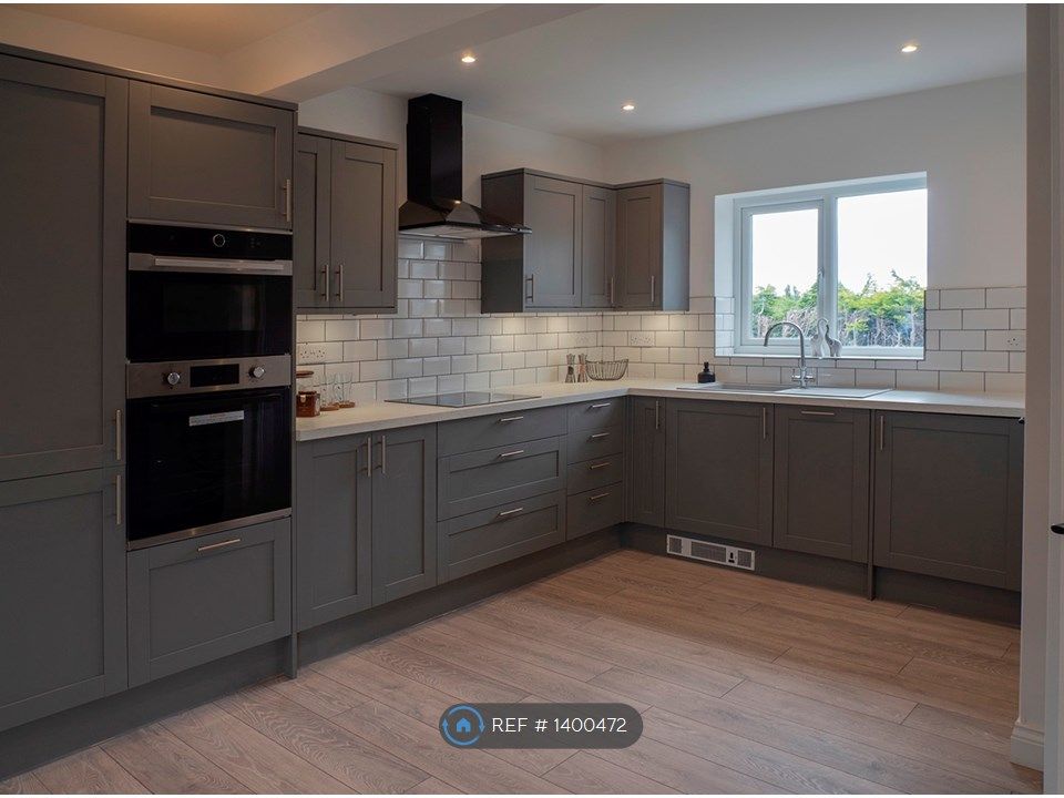 3 bed flat to rent in South Ella Way, Kirk Ella, Hull HU10 Zoopla