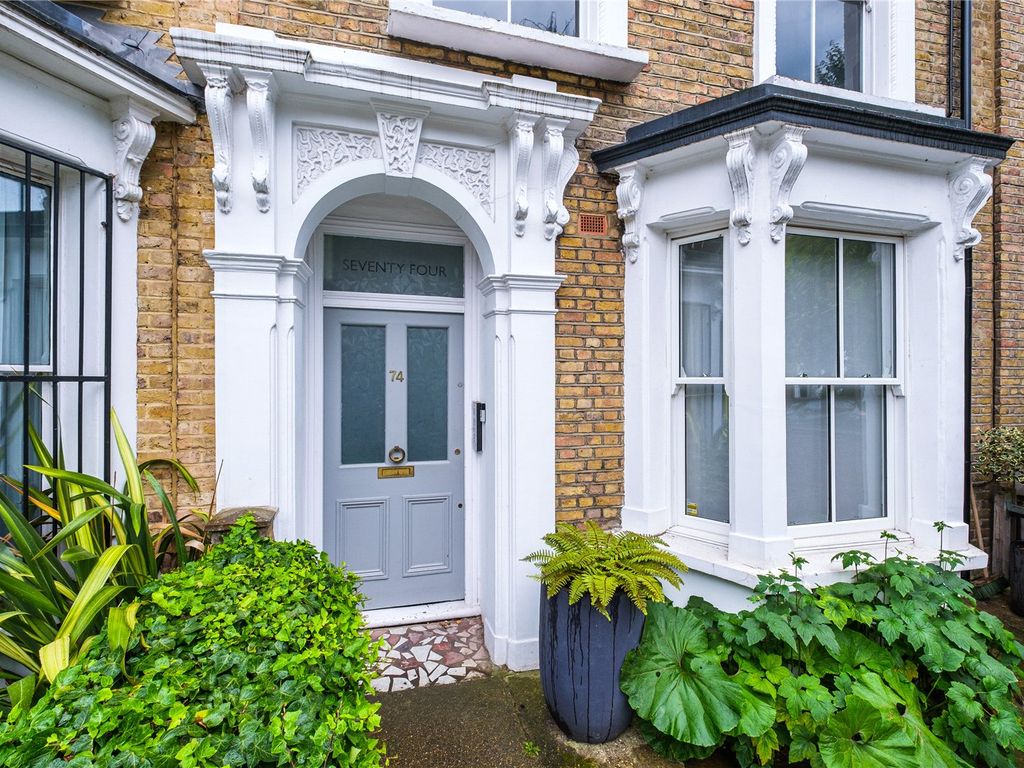 3 bed for sale in Southborough Road, London E9 Zoopla