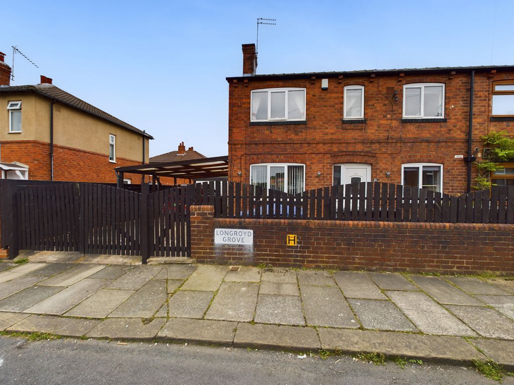 3 bed semidetached house for sale in Longroyd Grove, Hunslet, Leeds