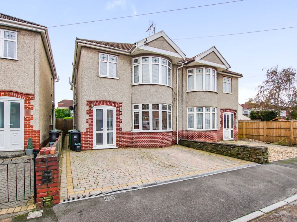 5 bed semidetached house for sale in Clarence Avenue, Staple Hill
