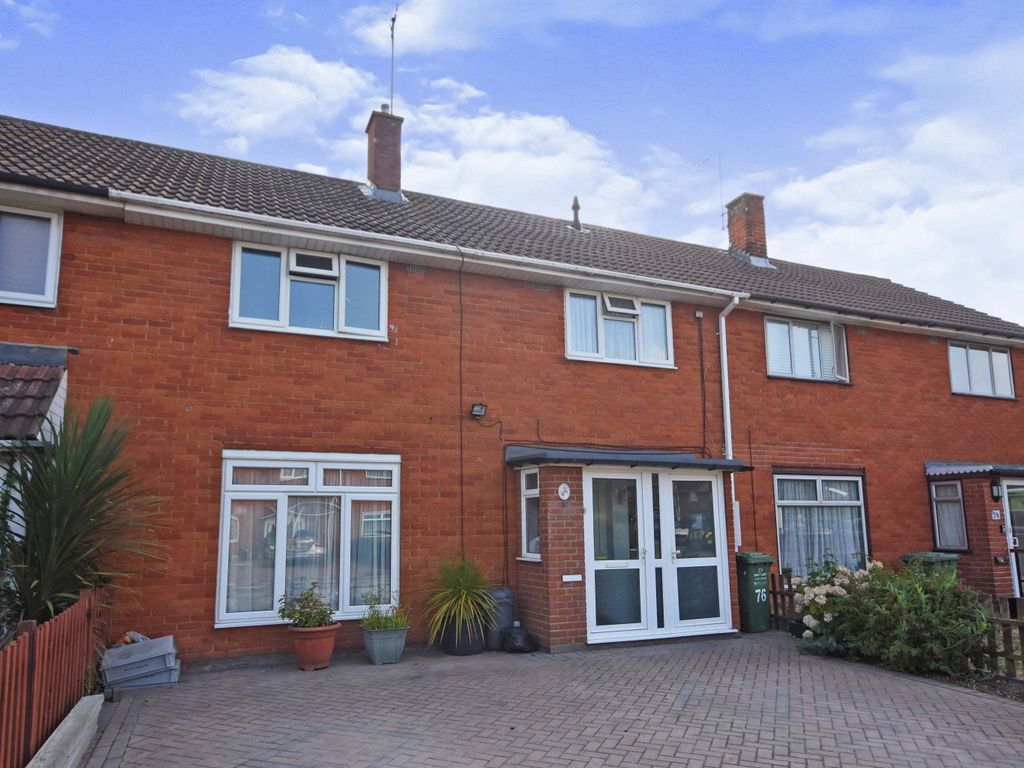 3 bed terraced house for sale in Southcote Crescent, Basildon, Essex