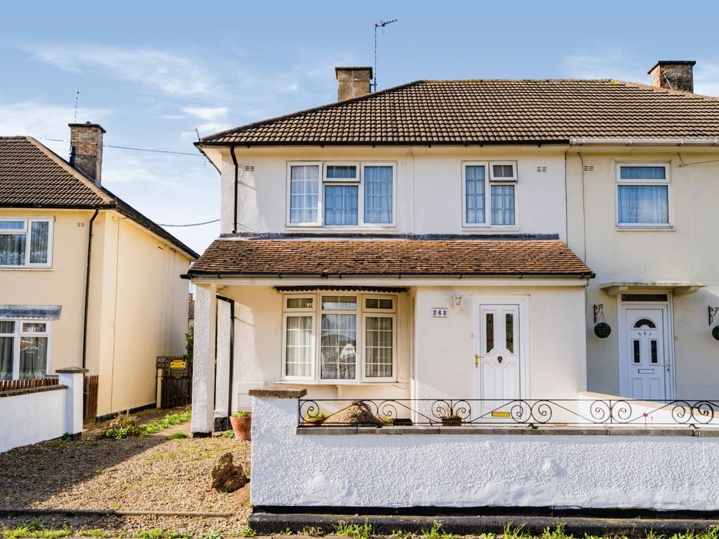 3 bed semidetached house for sale in New Parks Boulevard, Leicester