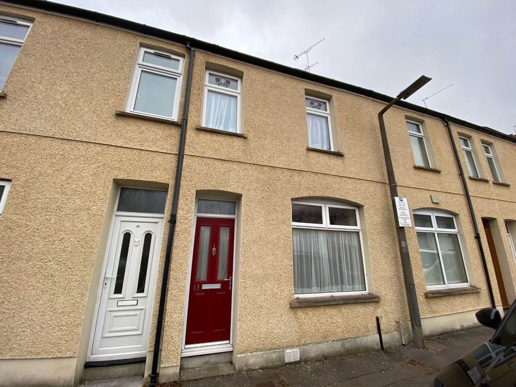 2 bed property to rent in Greenwood Street, Barry, Vale Of