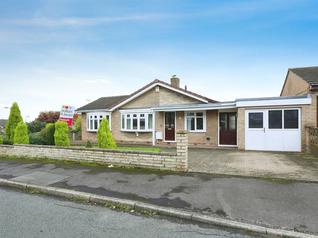3 bed detached bungalow for sale in Scholey Avenue, Woodsetts, Worksop
