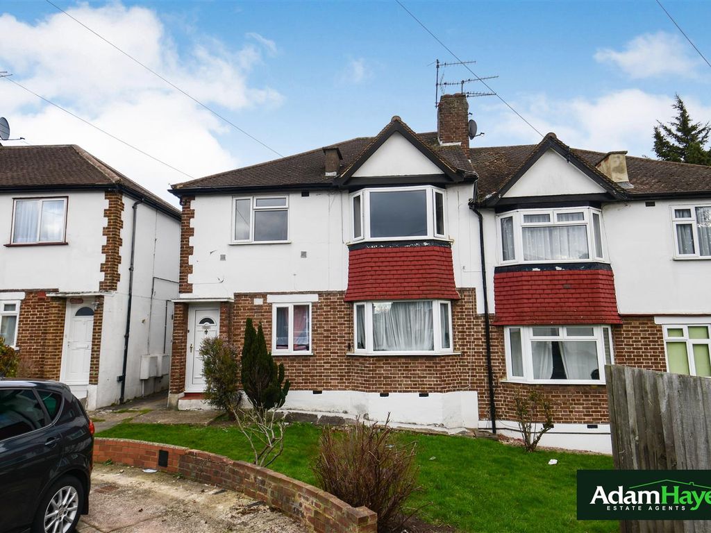 2 bed flat for sale in Cardrew Close, North Finchley N12 Zoopla