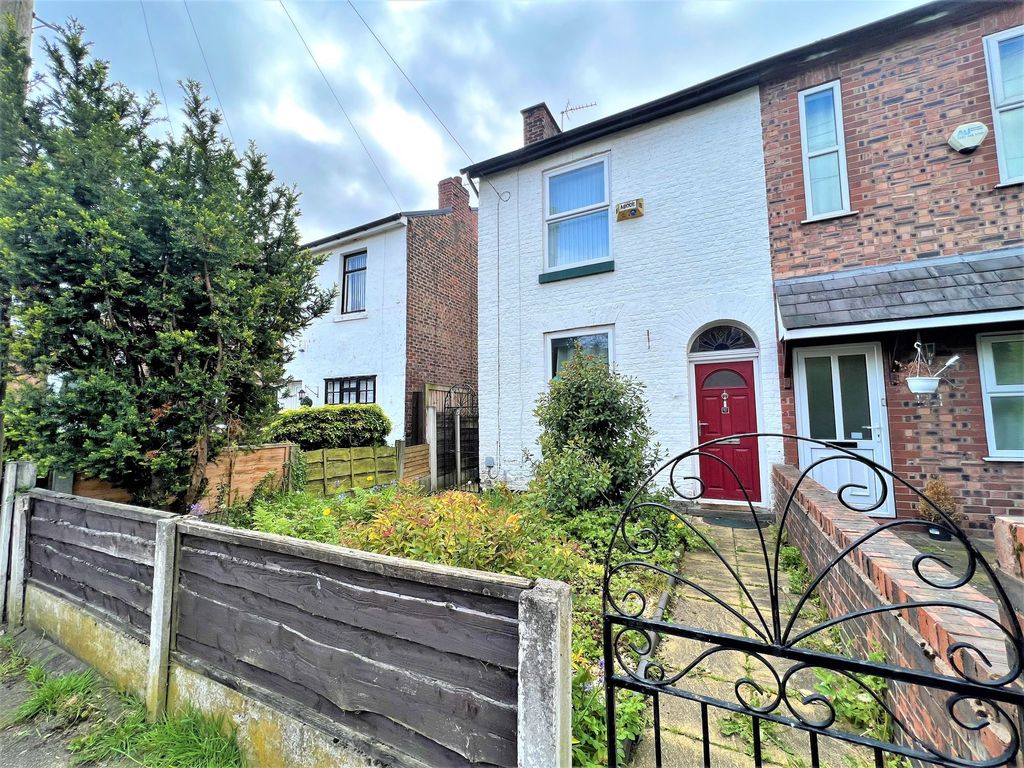 2 bed semidetached house for sale in Roberts Street, Eccles M30 Zoopla