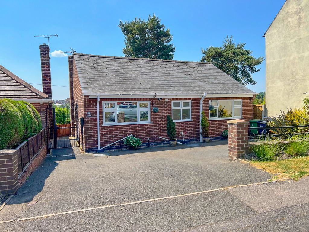 2 bed detached bungalow for sale in West Hill, Codnor, Ripley DE5, £