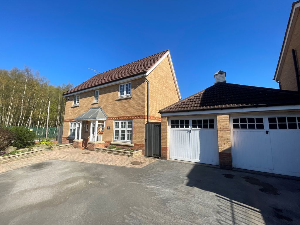 4 bed detached house for sale in Chambers Drive, Chapeltown, Sheffield S35 Zoopla