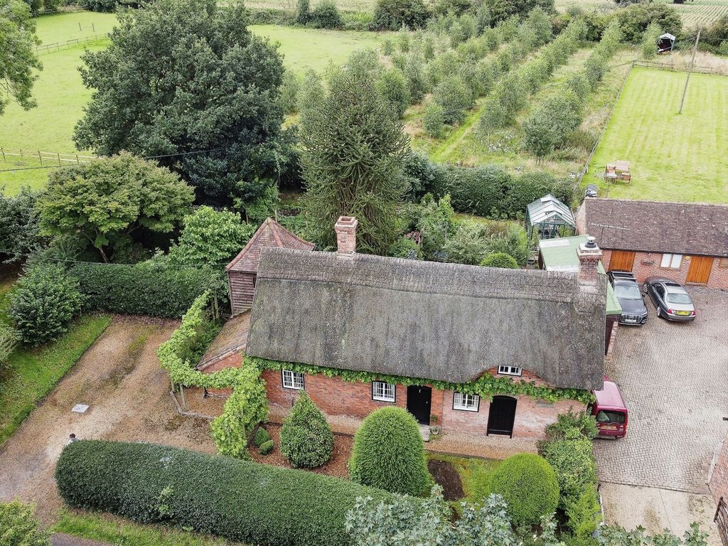 3 bed detached house for sale in Wootton Lane, Balsall Common, Coventry