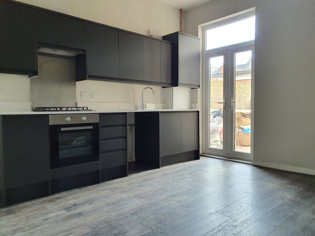 2 bed flat to rent in Mostyn Road, Handsworth, Birmingham B21 Zoopla