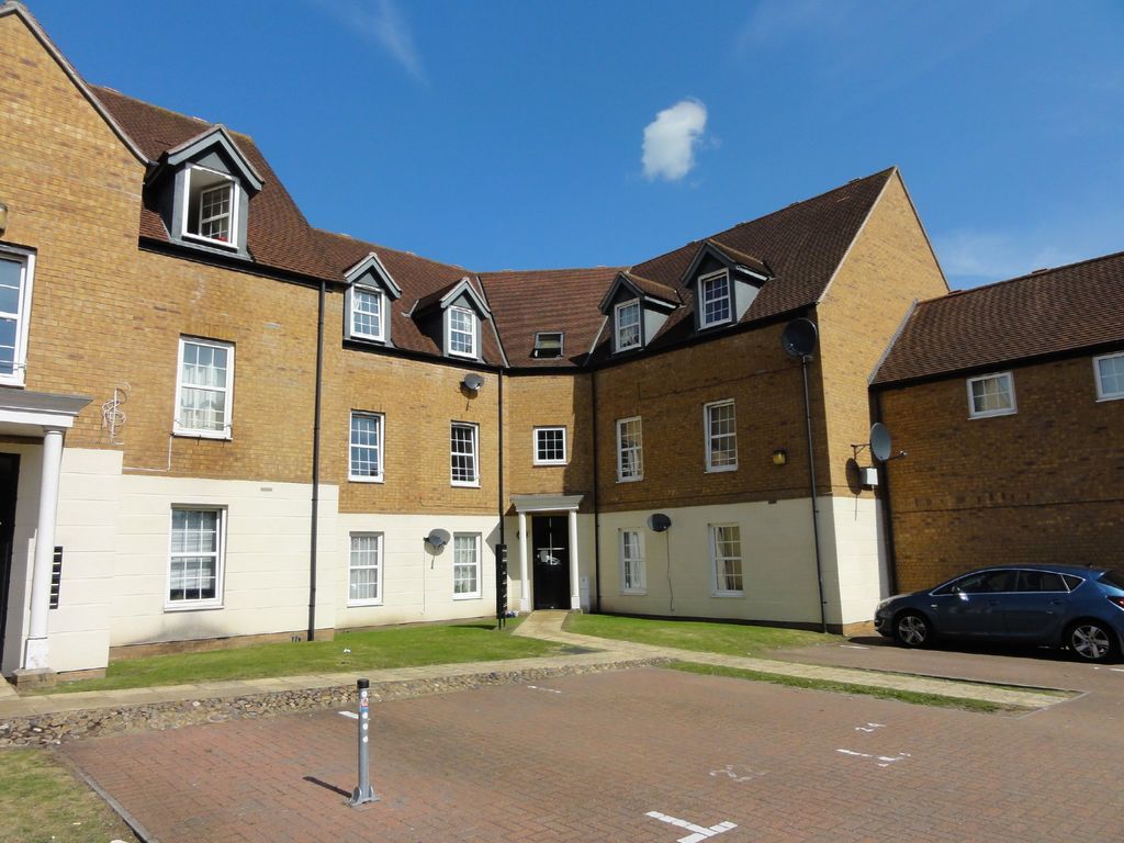 2 bed flat to rent in Hazel Covert, Thetford IP24 Zoopla