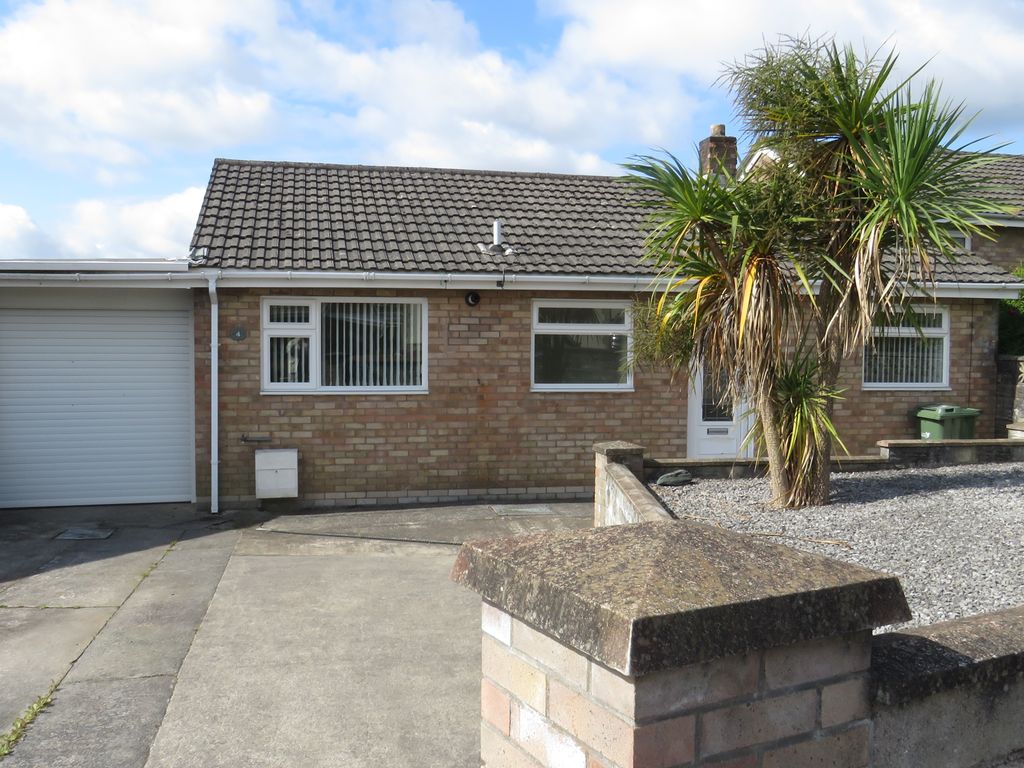 3 bed semidetached bungalow for sale in Penybryn, Swiss Valley