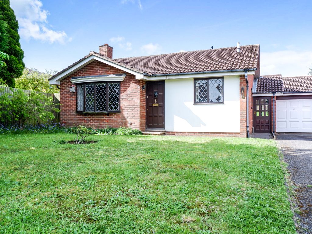 2 bed bungalow for sale in Lydia Croft, Four Oaks, Sutton Coldfield B74