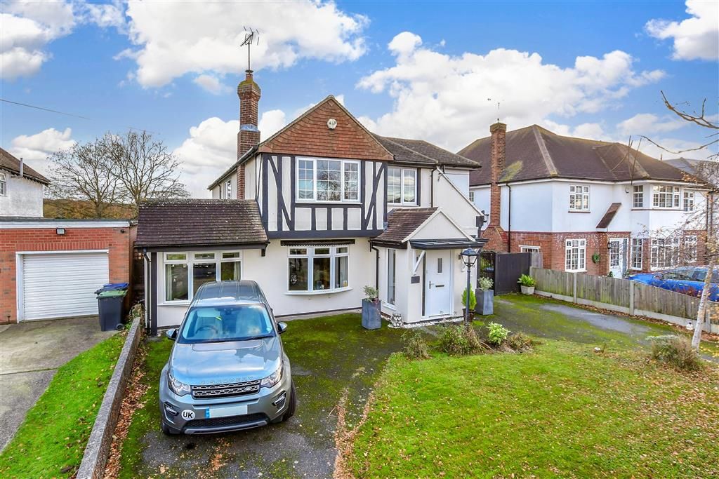 4 bed detached house for sale in Longtye Drive, Chestfield, Whitstable