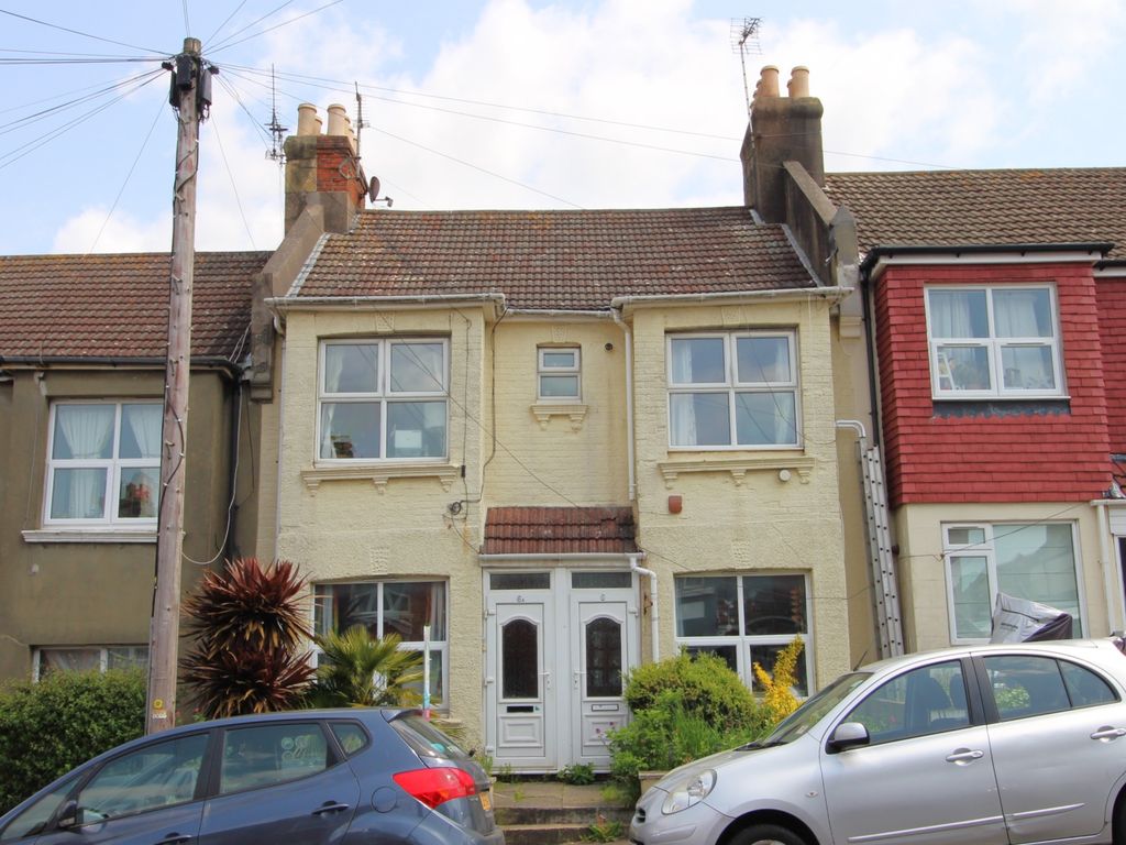1 bed flat for sale in Totland Road, Brighton BN2, £180,000 Zoopla