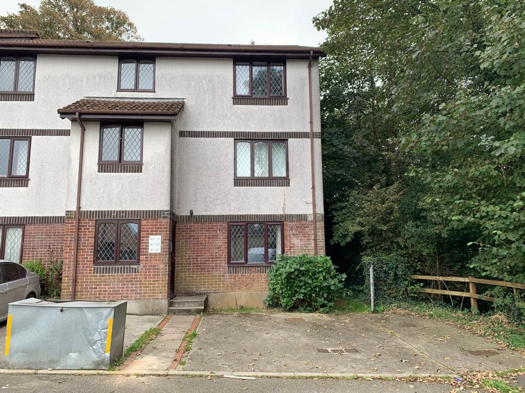 2 bed flat to rent in Porthmellon Gardens, Callington PL17, £625 pcm
