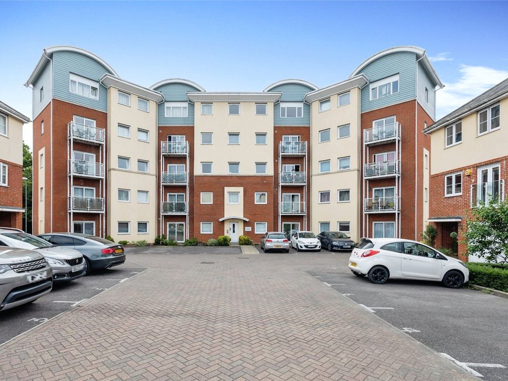 2 bed flat for sale in Haven Court, 9 Yoxall Mews, Redhill, Surrey RH1
