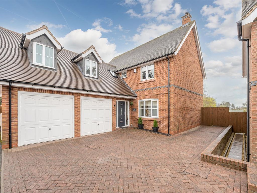 5 bed detached house for sale in The Oaks, Alveley WV15 Zoopla