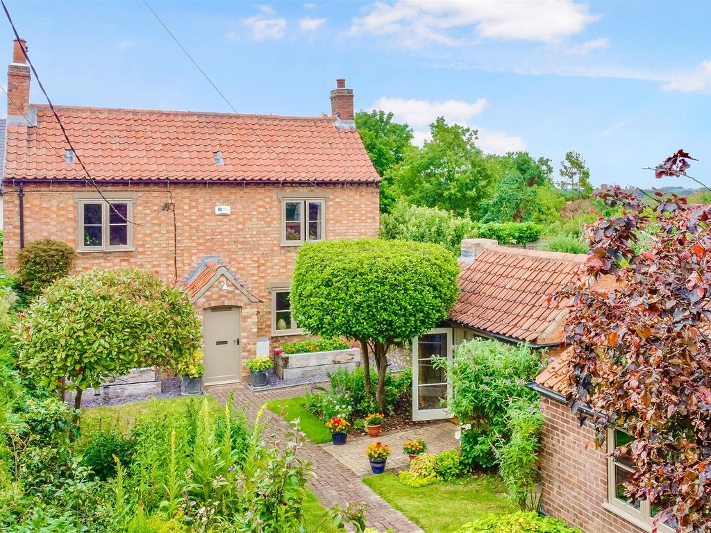 3 bed detached house for sale in Goosegate Lane, Foston, Grantham NG32