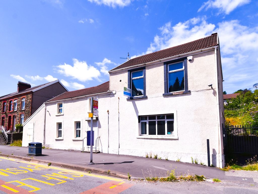 4 bed detached house for sale in Neath Road, Morriston, Swansea SA6