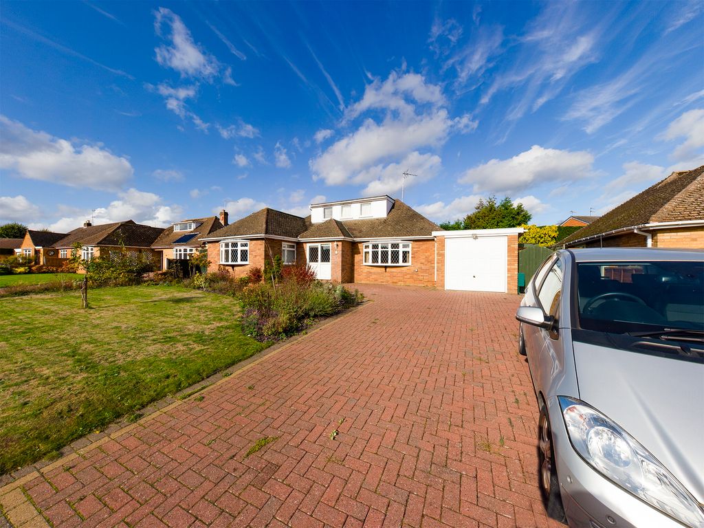 5 bed bungalow for sale in Bower Hill Drive, Stourport On Severn DY13