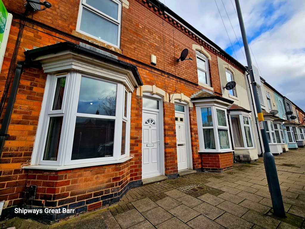 3 bed property to rent in Village Road, Aston, Birmingham B6, £1,000
