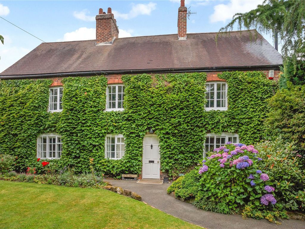 6 bed detached house for sale in Wollaton Road, Nottingham NG8 Zoopla