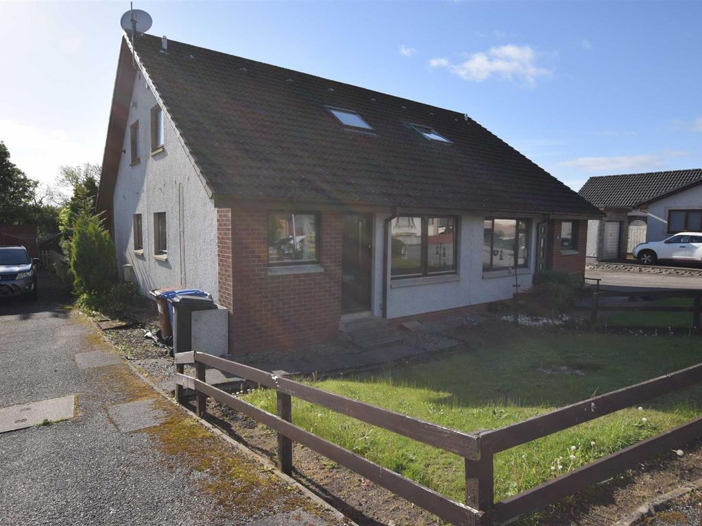 2 bed flat for sale in Balnafettack Road, Inverness IV3 Zoopla