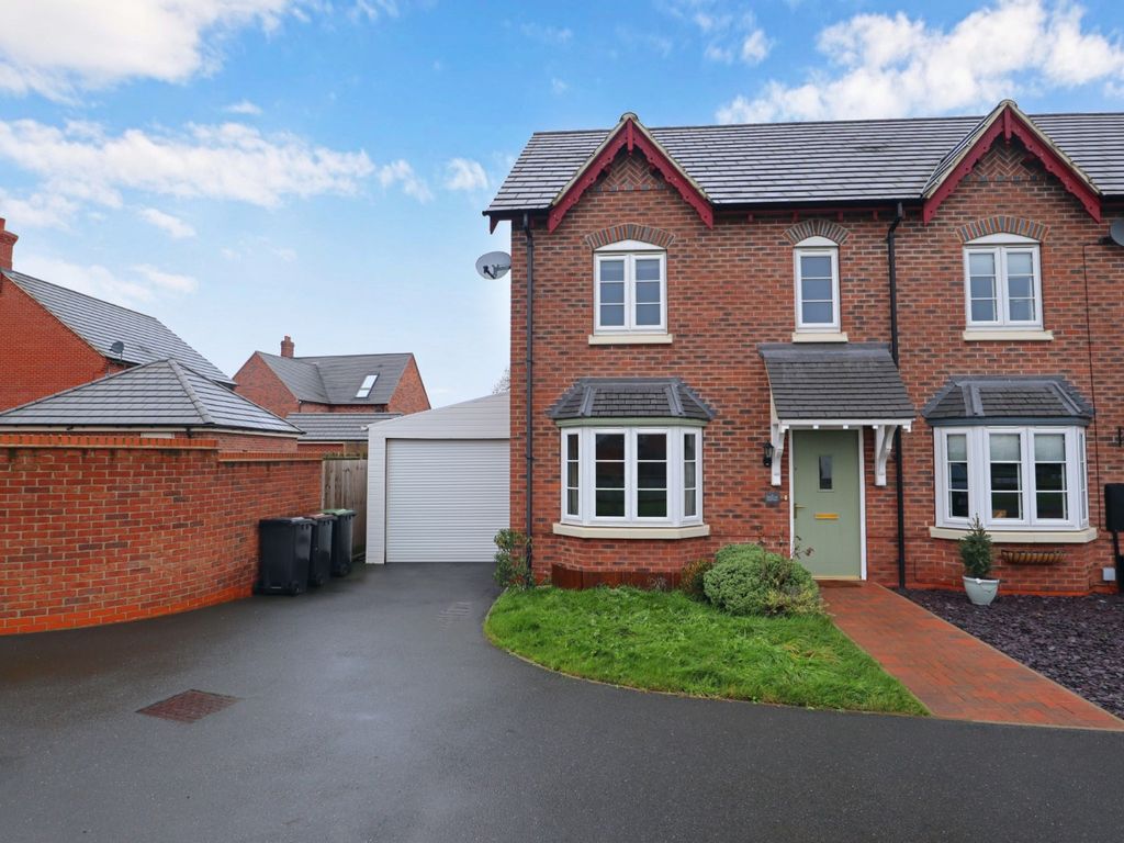 3 bed end terrace house for sale in Skylark Fields, Church Fields