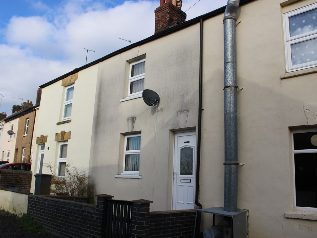 2 bed terraced house for sale in North Terrace, Yeovil Marsh, Yeovil