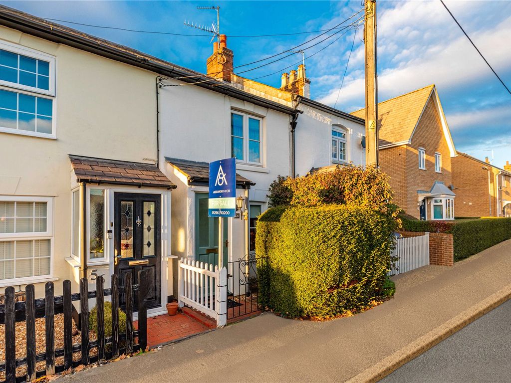 3 bed terraced house for sale in Weston Road, Aston Clinton, Aylesbury