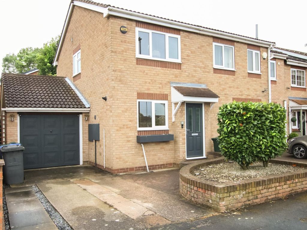 2 bed semidetached house for sale in Homestead Garth, Hatfield