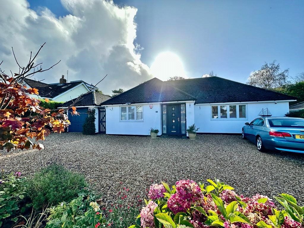 3 bed bungalow for sale in Shorefield Way, Milford On Sea, Lymington