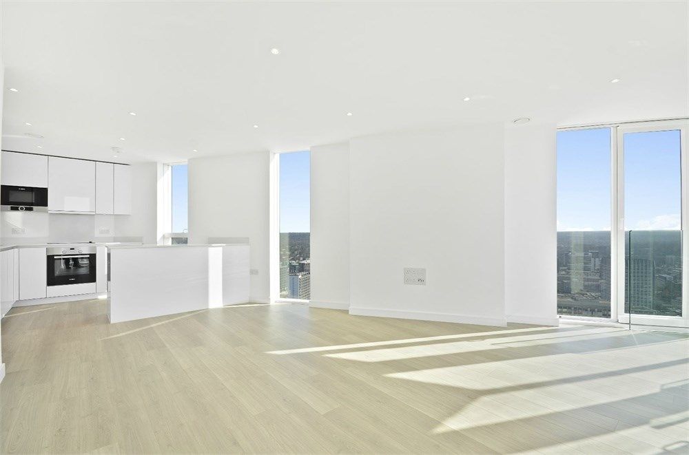 2 bed flat to rent in Pinnacle Apartments, Saffron Central Square, Croydon CR0, £1,750 pcm Zoopla