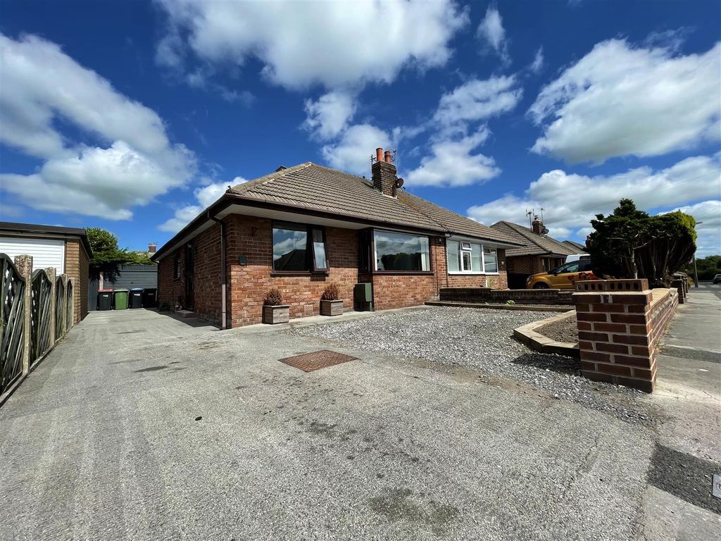 3 bed semidetached bungalow for sale in Ryecroft Avenue, Hambleton, PoultonLeFylde FY6 Zoopla