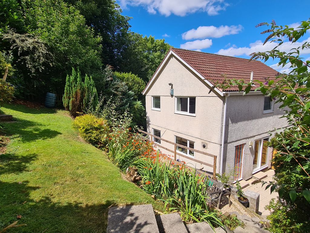 5 bed detached house for sale in Almeria Court, Plympton, Plymouth PL7