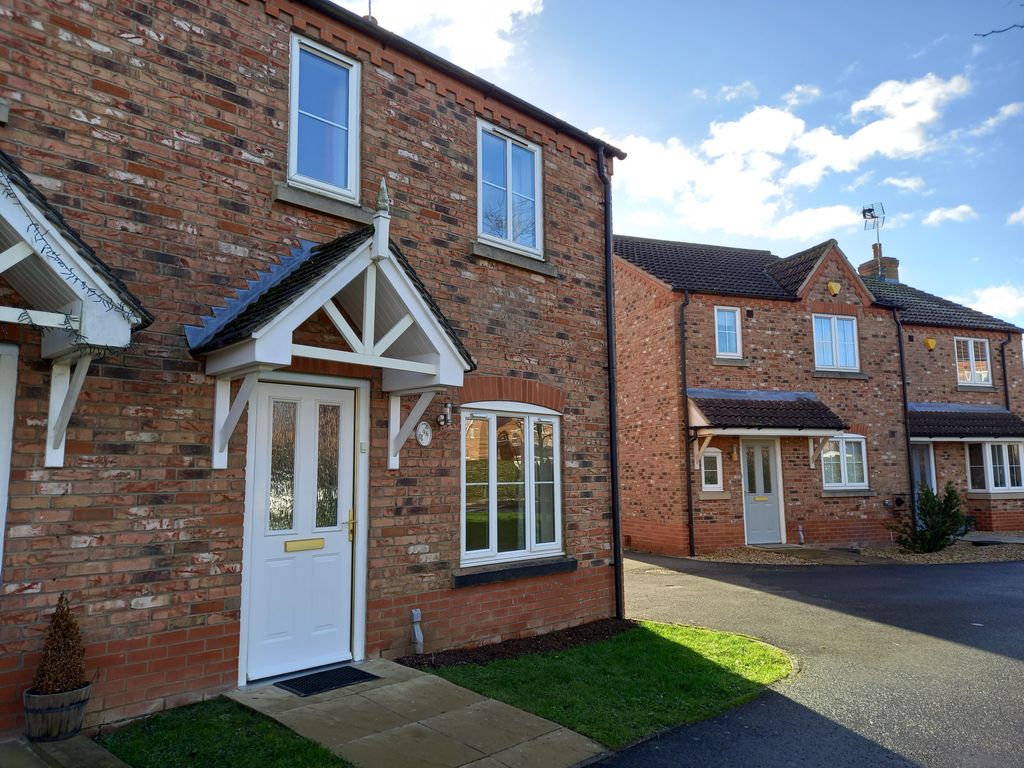 3 bed semidetached house to rent in Churchfields Road, Folkingham