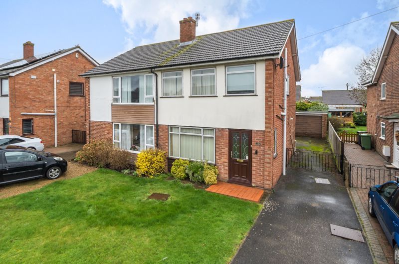 3 bed semidetached house for sale in Benson Road, Abingdon OX14, £