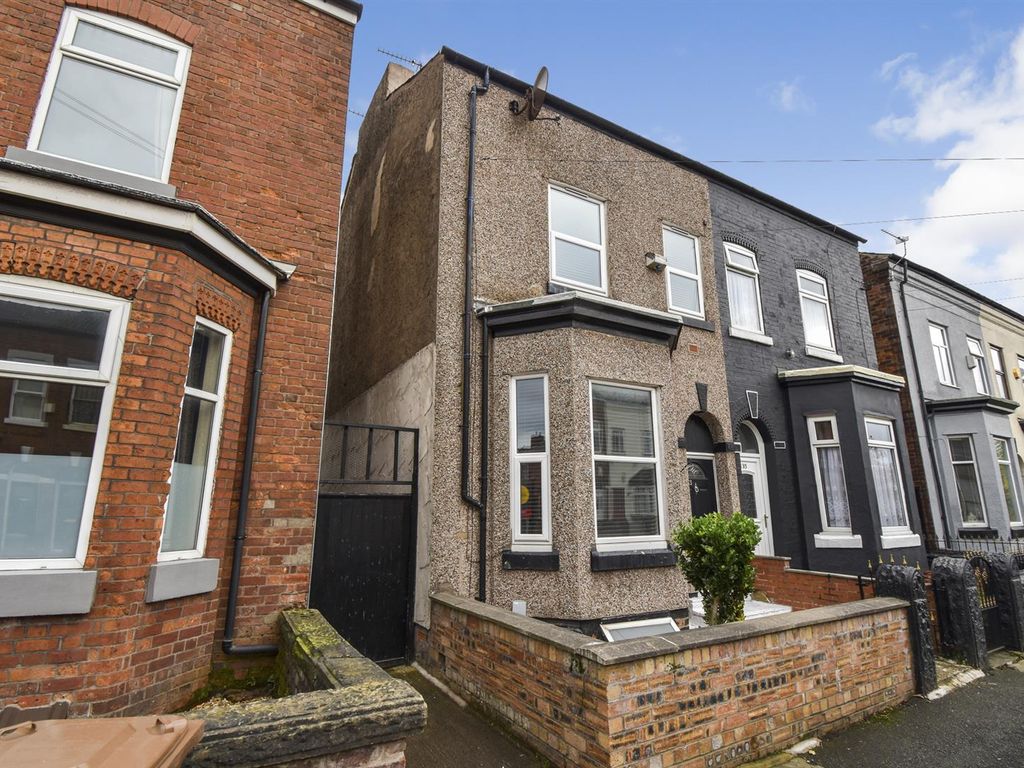 2 bed property for sale in Alma Street, Eccles, Manchester M30 Zoopla