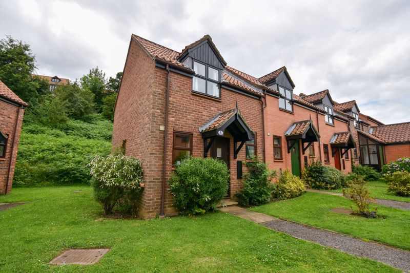 2 bed cottage for sale in Larpool Lane, Whitby YO22, £184,950 Zoopla