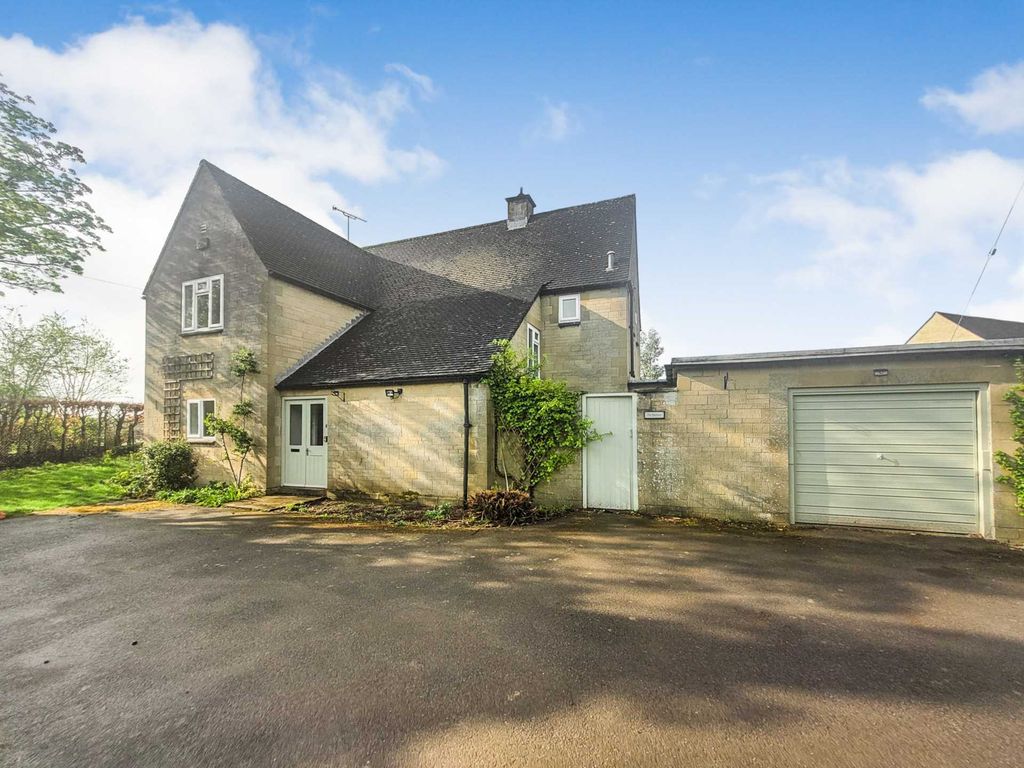 4 bed detached house for sale in Preston, Cirencester, Gloucestershire