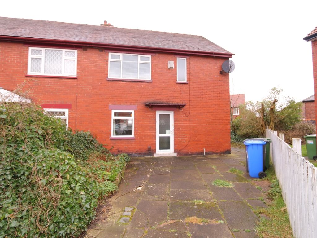 3 bed semidetached house for sale in Rowe Green, Denton, Manchester M34 Zoopla