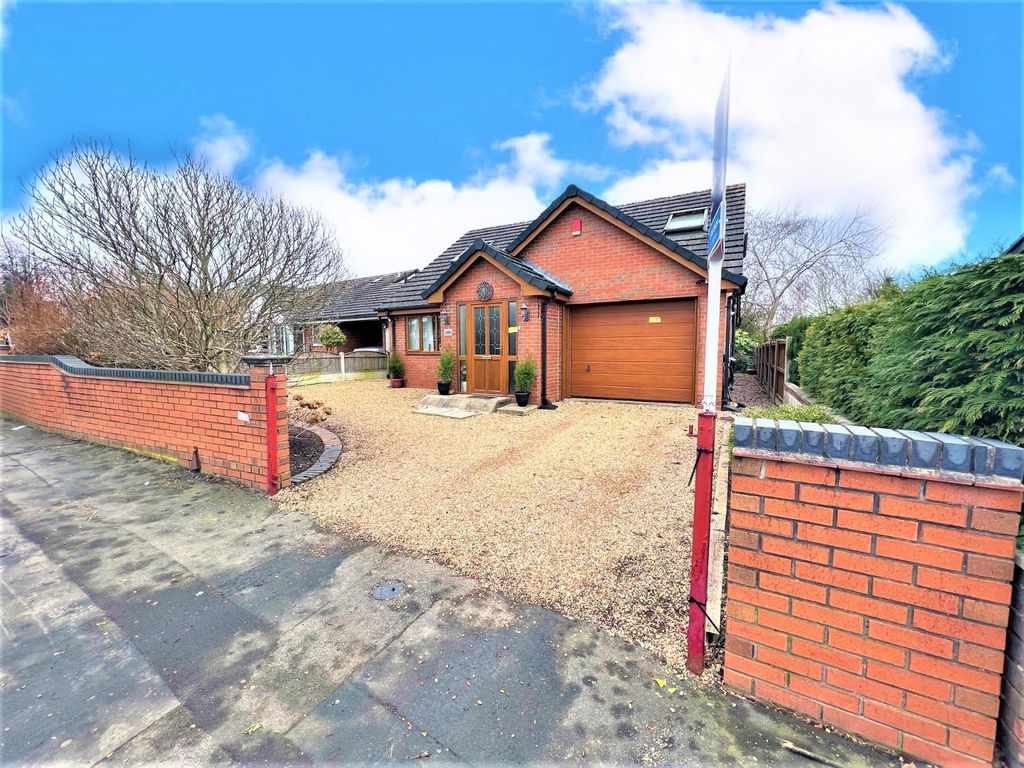 3 bed bungalow for sale in Ruxley Road, StokeOnTrent, Staffordshire