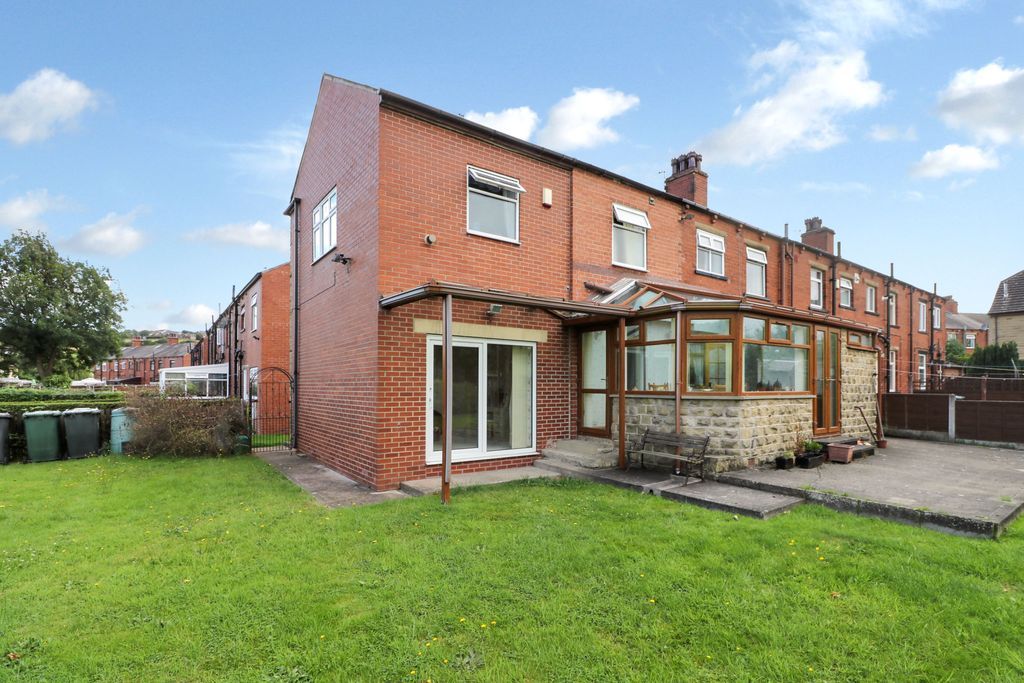 5 bed end terrace house for sale in Welwyn Avenue, Batley WF17 Zoopla