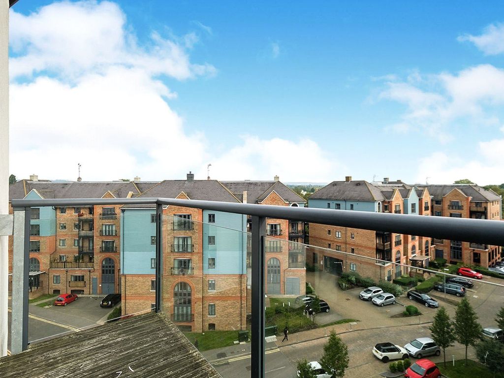 1 bed flat for sale in Walters Farm Road, Tonbridge, Kent TN9 Zoopla