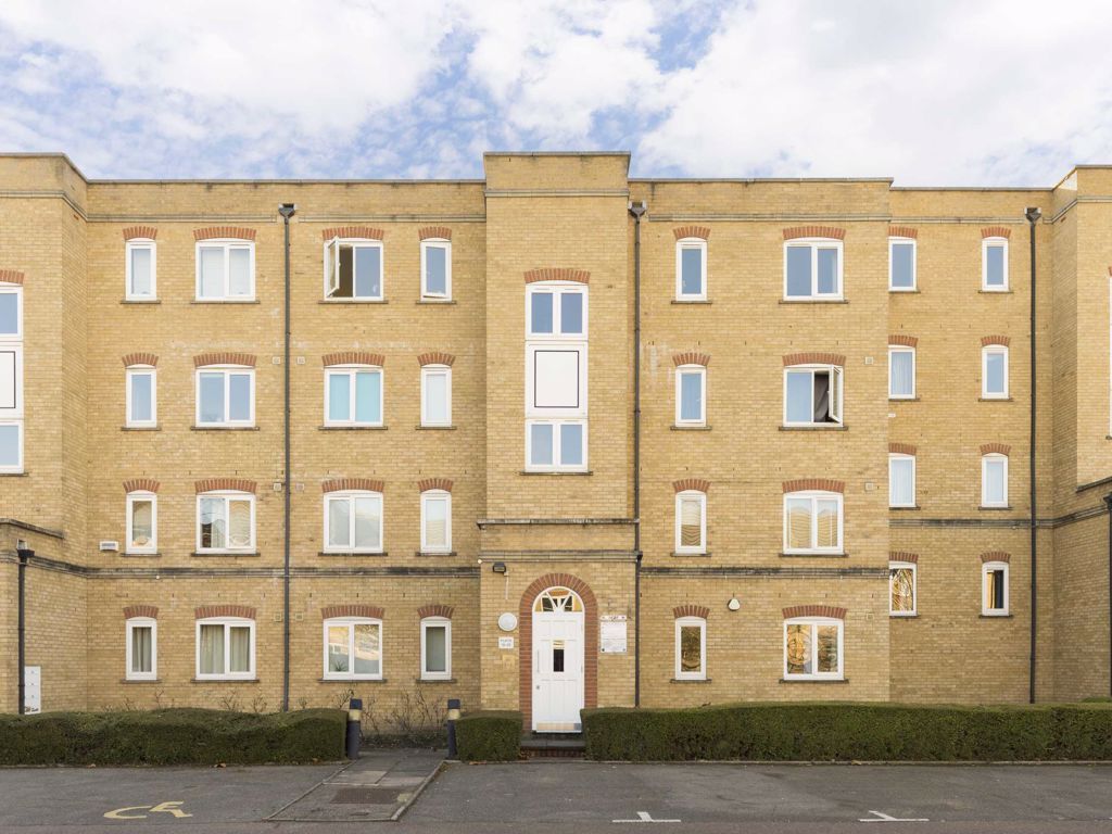 1 bed flat for sale in Ferguson Close, London E14 Zoopla