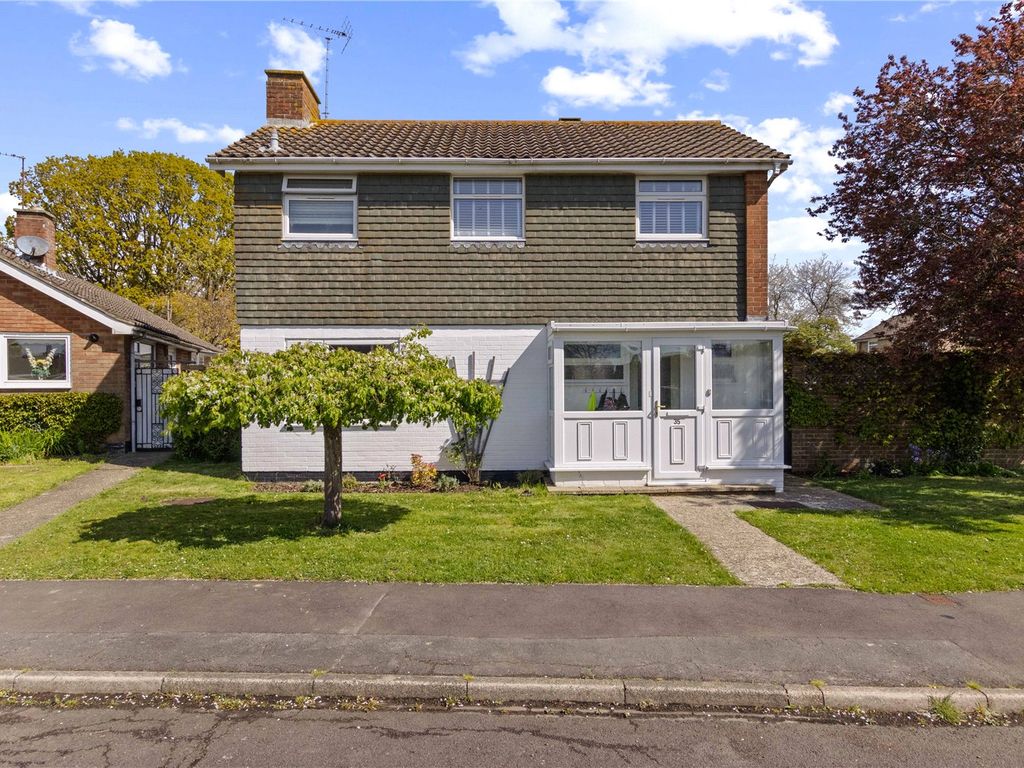 3 bed detached house for sale in Spinney Walk, Barnham, Bognor Regis